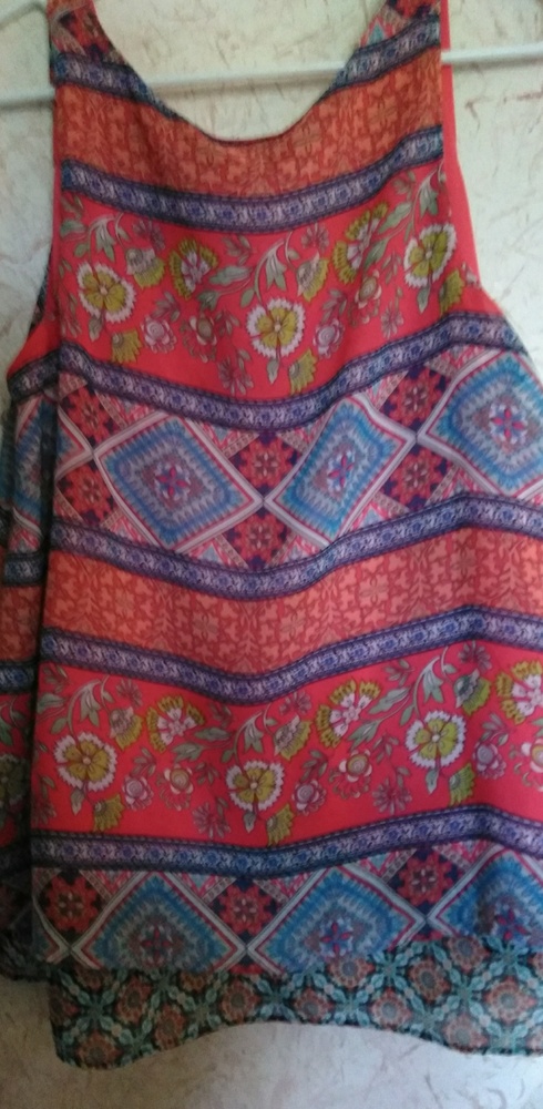 Beautiful Tank Top - Picture 2 of 3